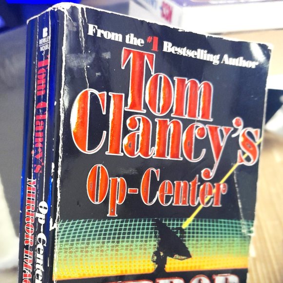 Set of 5 Tom Clancy Paperback Novels - Picture 6 of 11